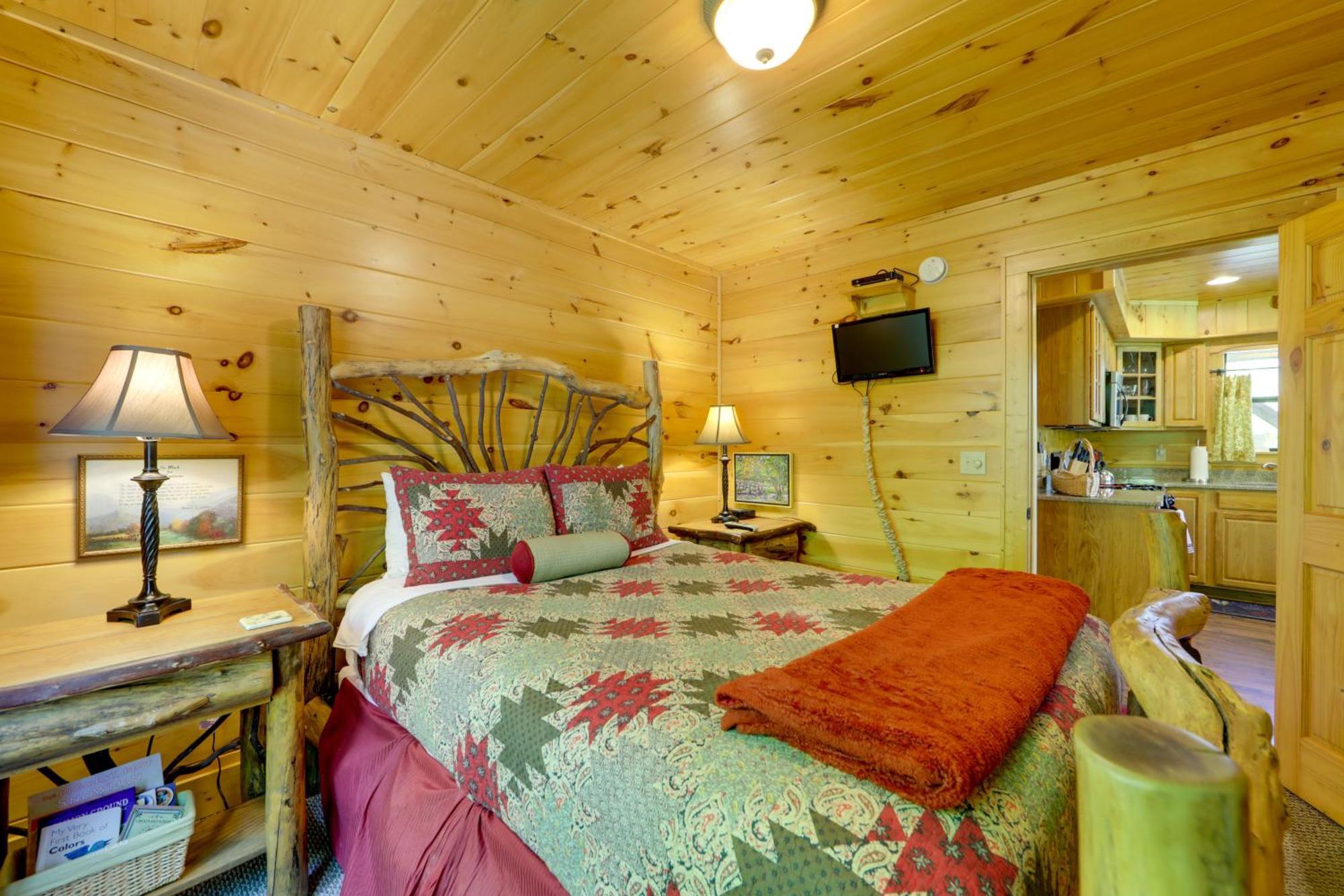 Bryson City Cabin With Hot Tub And Mountain Views! Ngoại thất bức ảnh